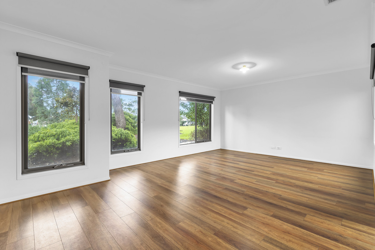 10 Eliot Avenue, Officer VIC 3809, Officer - Thumbnail 7