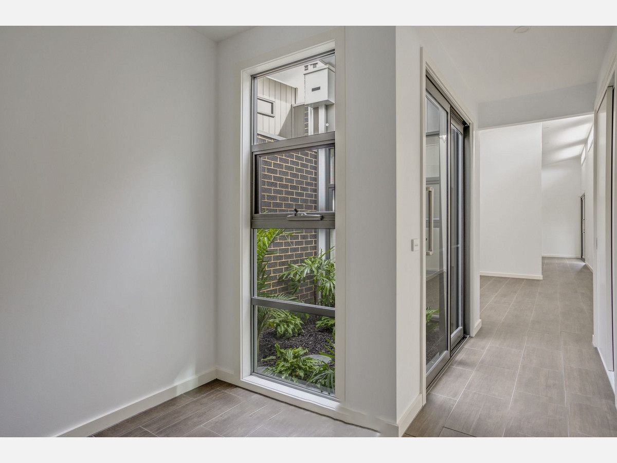 62 Kennington Road, Rosebud VIC 3939, Rosebud - Thumbnail 3