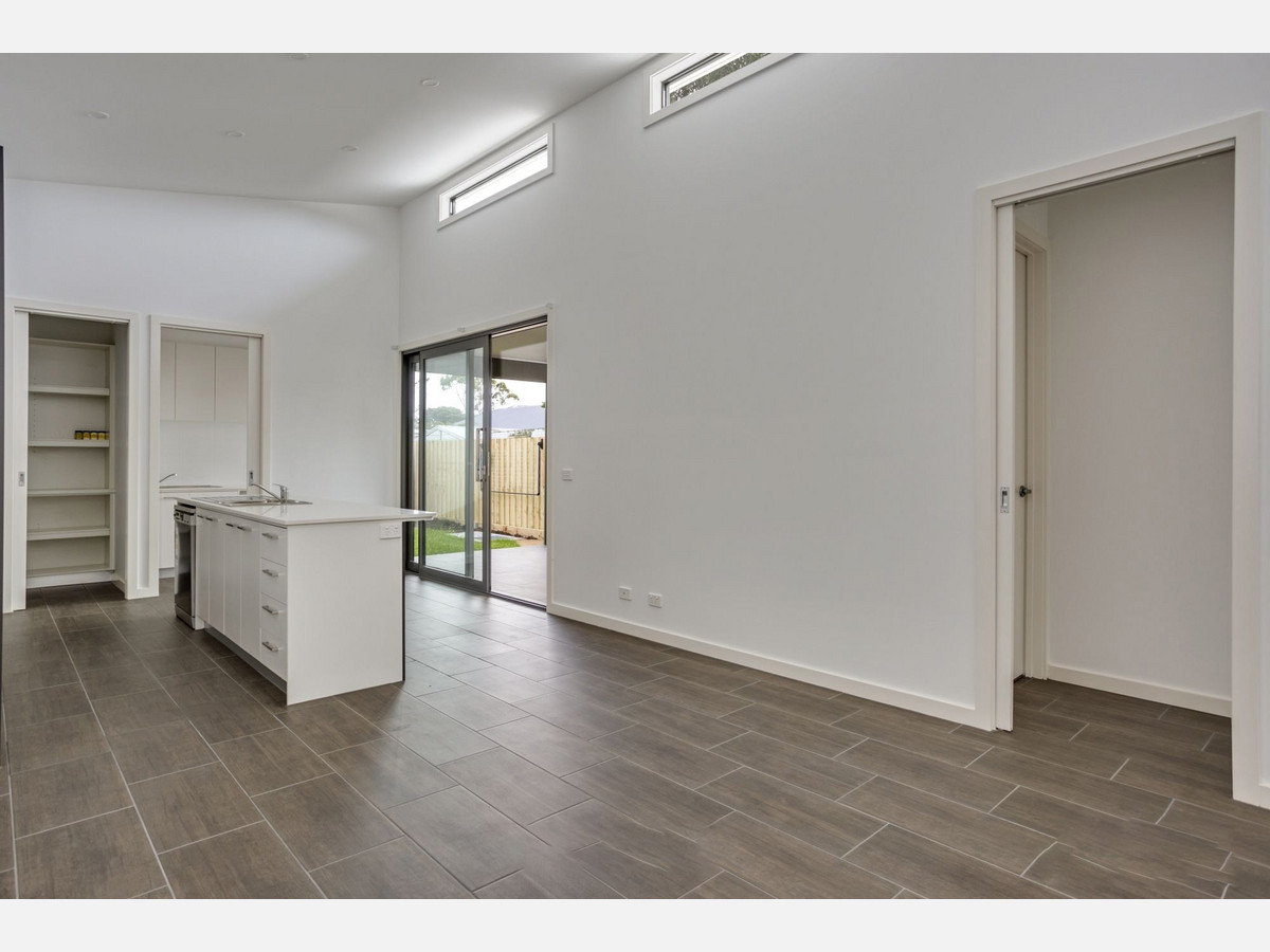 62 Kennington Road, Rosebud VIC 3939, Rosebud - Thumbnail 6