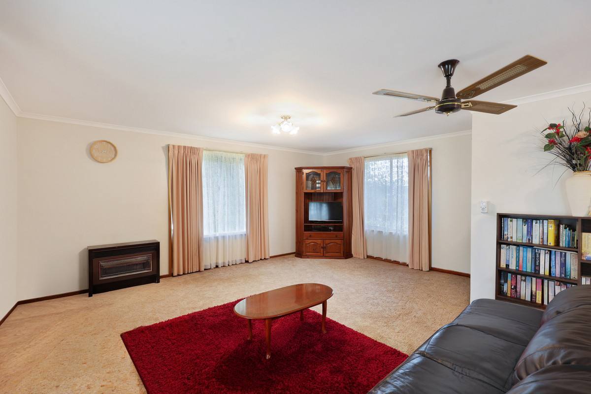 11 Helpman Court, Warrnambool VIC 3280, Warrnambool - Thumbnail 2