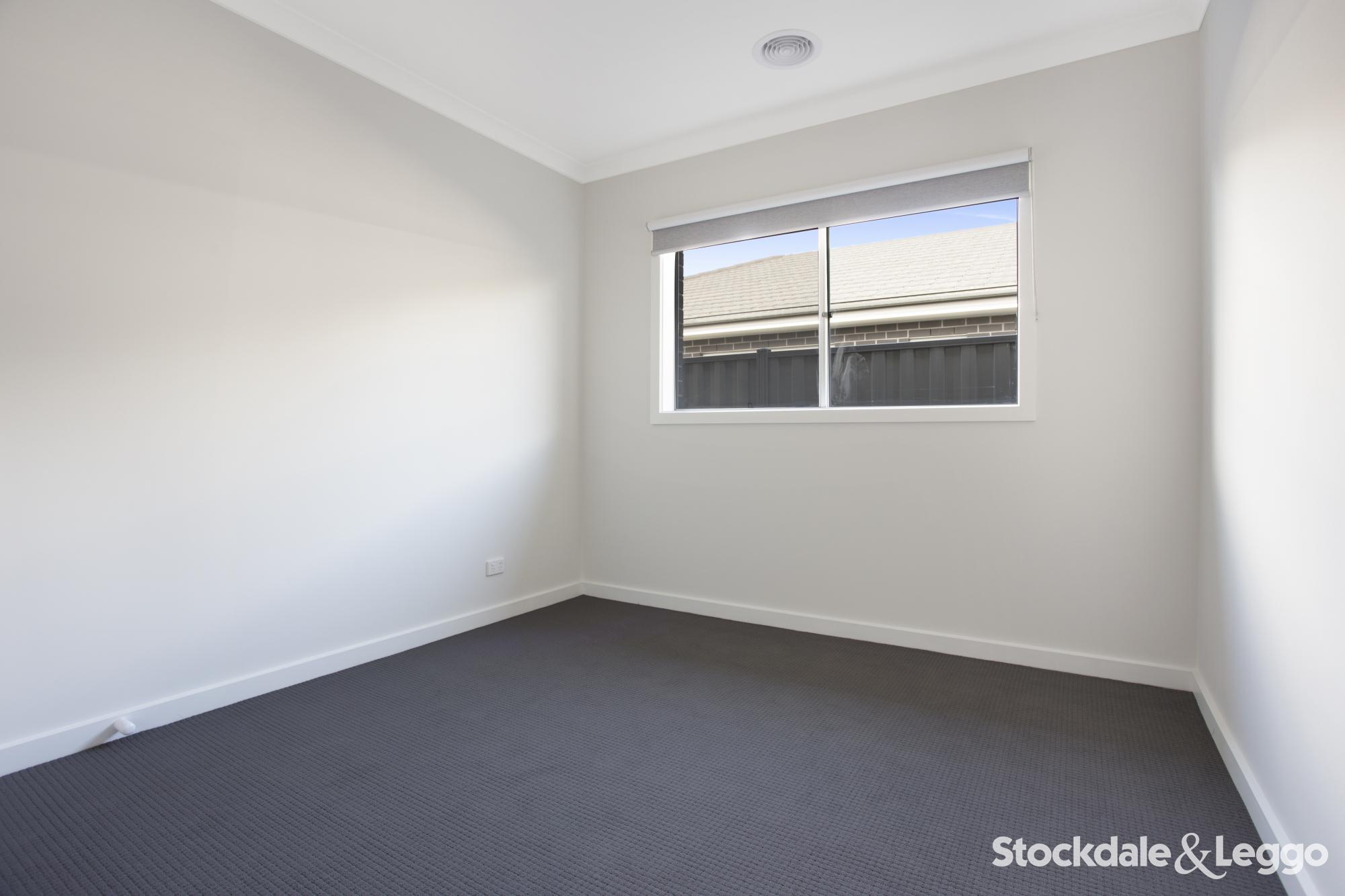 2/19 Regan Drive, Romsey VIC, Romsey - Thumbnail 8