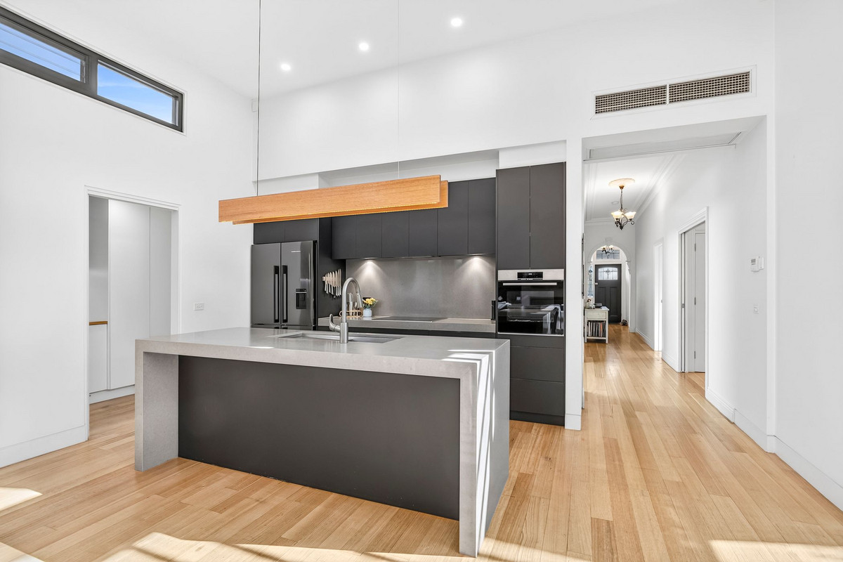 24 Coquette Street, Geelong West VIC 3218, Geelong West - Thumbnail 4