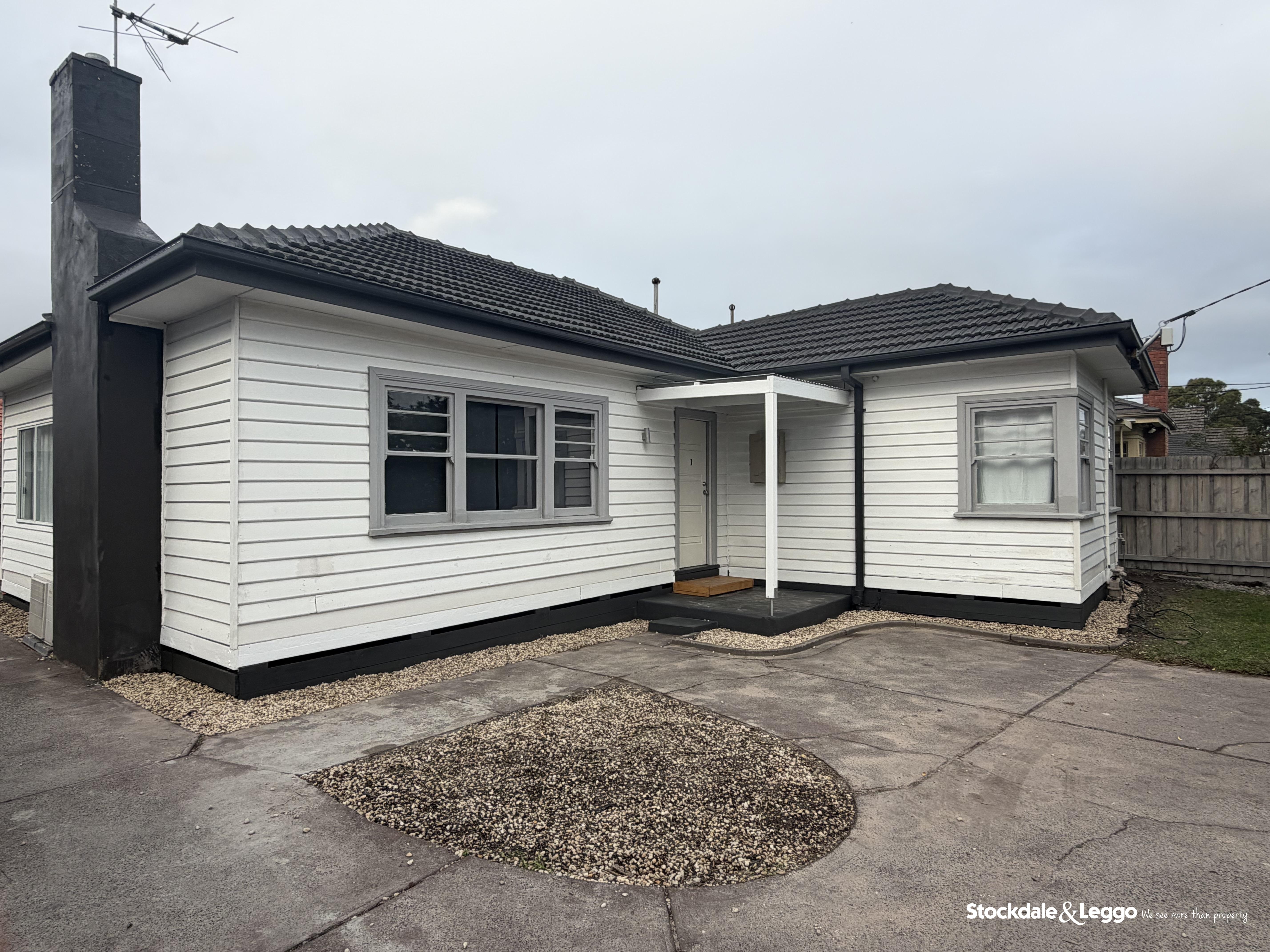 5 Hamilton Place, Mount Waverley, VIC, 3149, Dandenong - Thumbnail 2