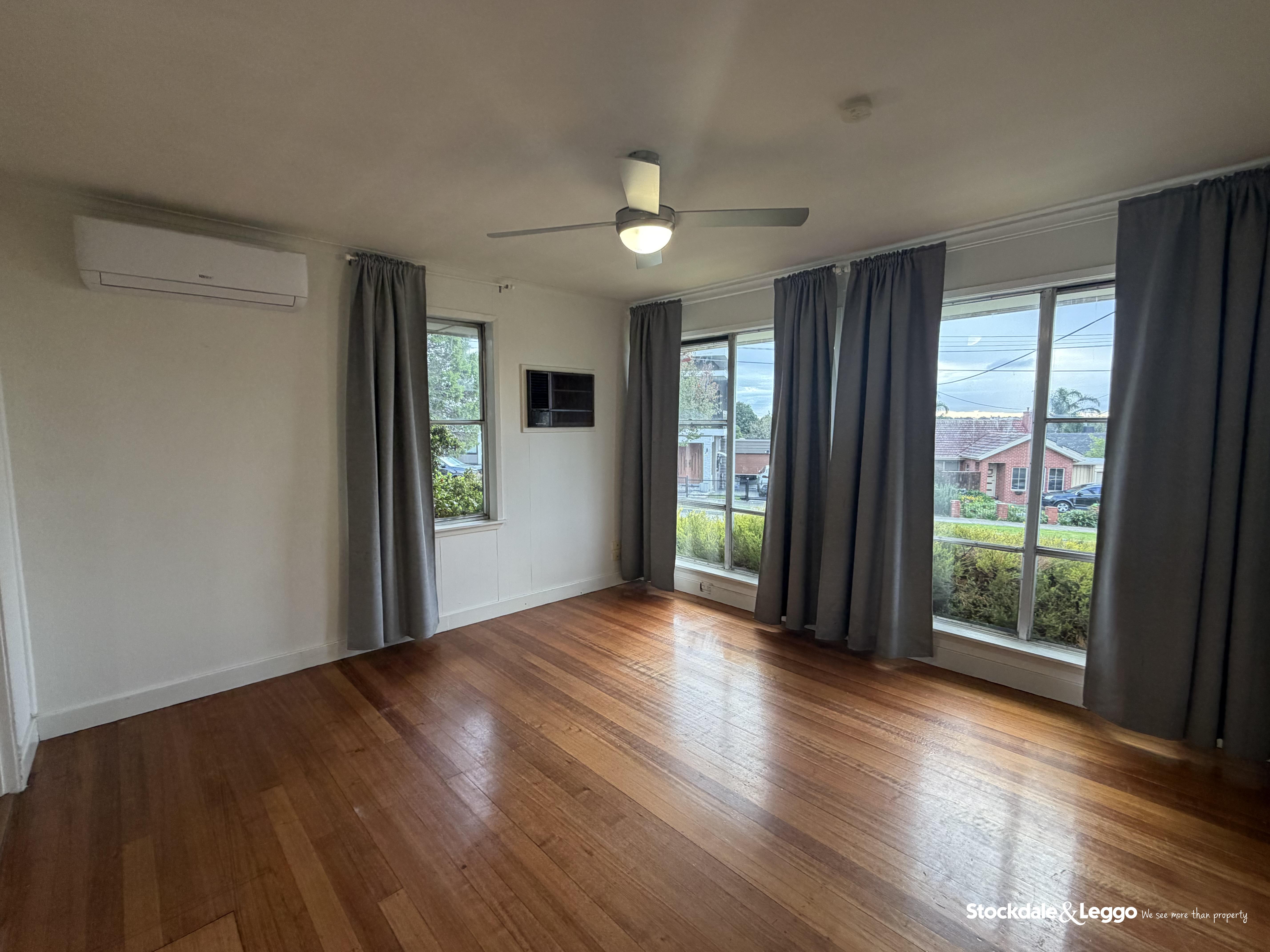 5 Hamilton Place, Mount Waverley, VIC, 3149, Doveton - Thumbnail 8
