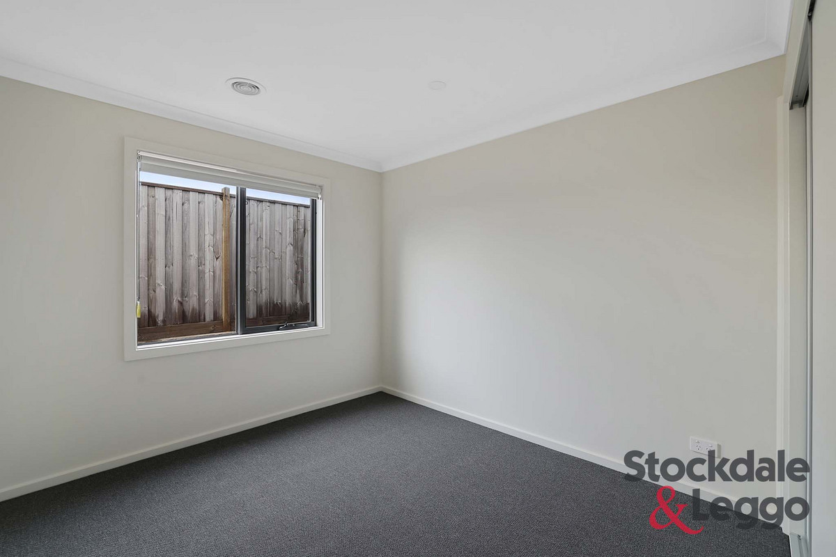 5 Tudor Terrace, Warragul VIC 3820, Warragul - Thumbnail 8