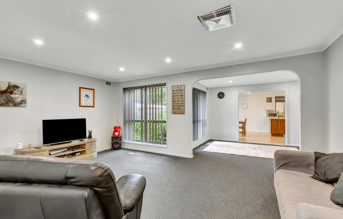 35 Elizabeth Street, Westmeadows VIC 3049, Westmeadows - Thumbnail 4