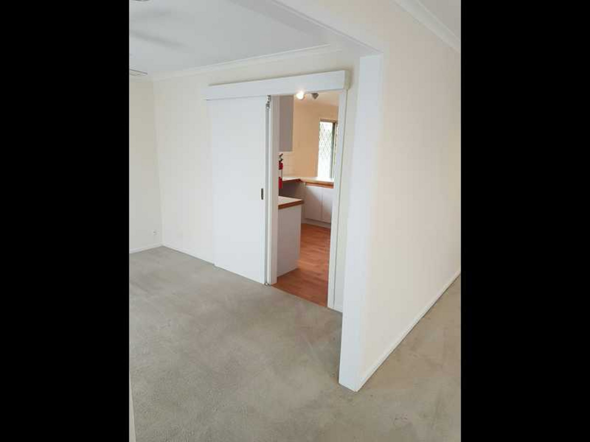 16 Cunningham Close, BACCHUS MARSH VIC 3340, Bacchus Marsh - Thumbnail 8