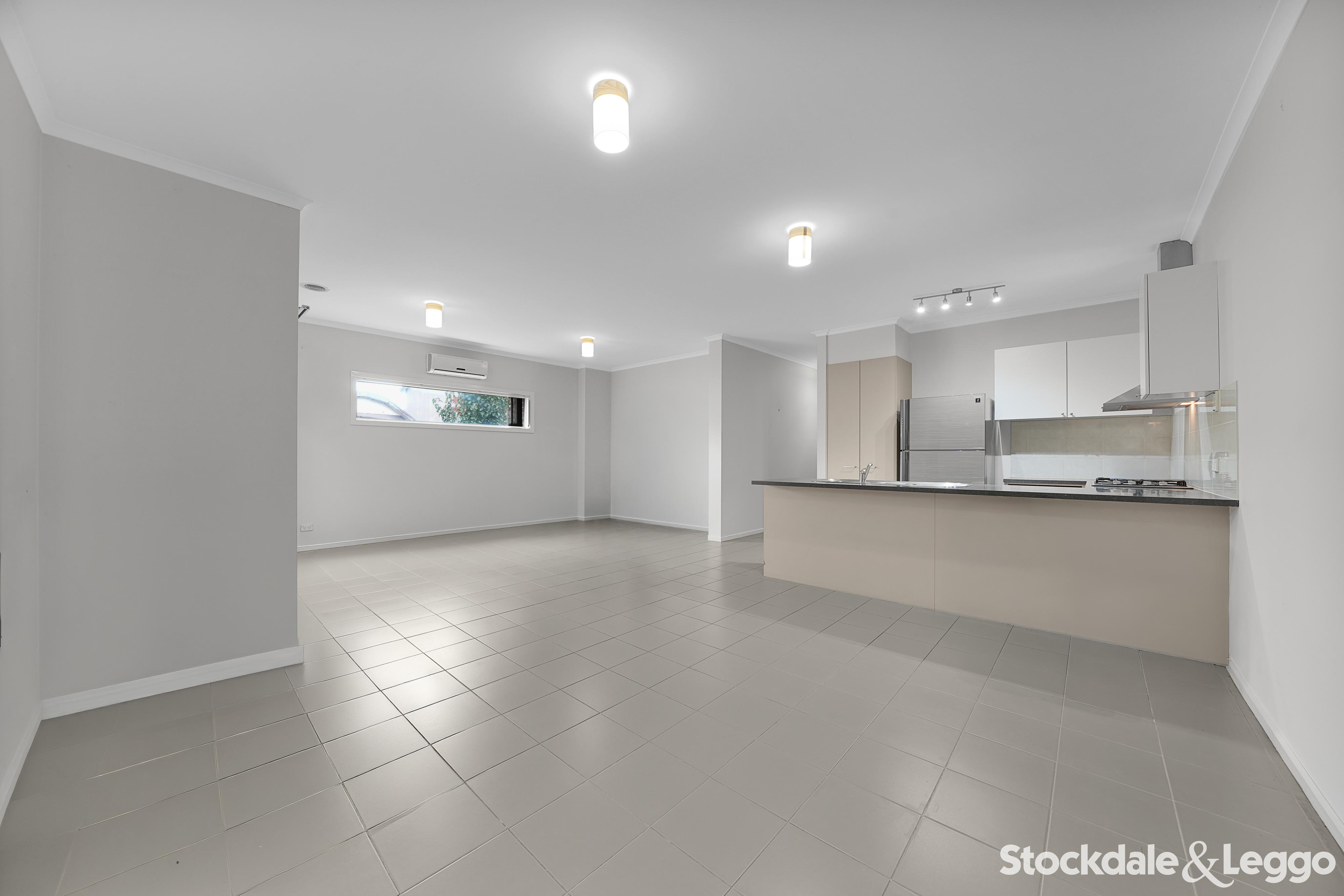 2 Castlegate Lane, Craigieburn VIC, Craigieburn - Thumbnail 6