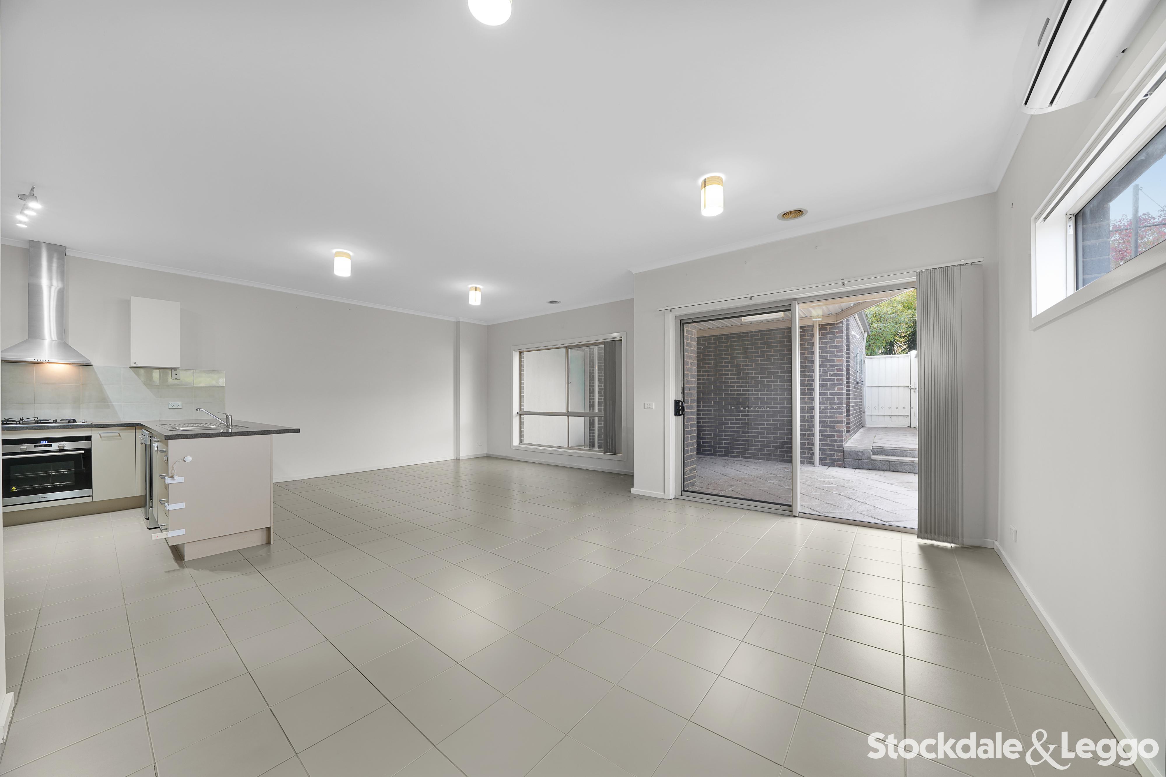 2 Castlegate Lane, Craigieburn VIC, Craigieburn - Thumbnail 8
