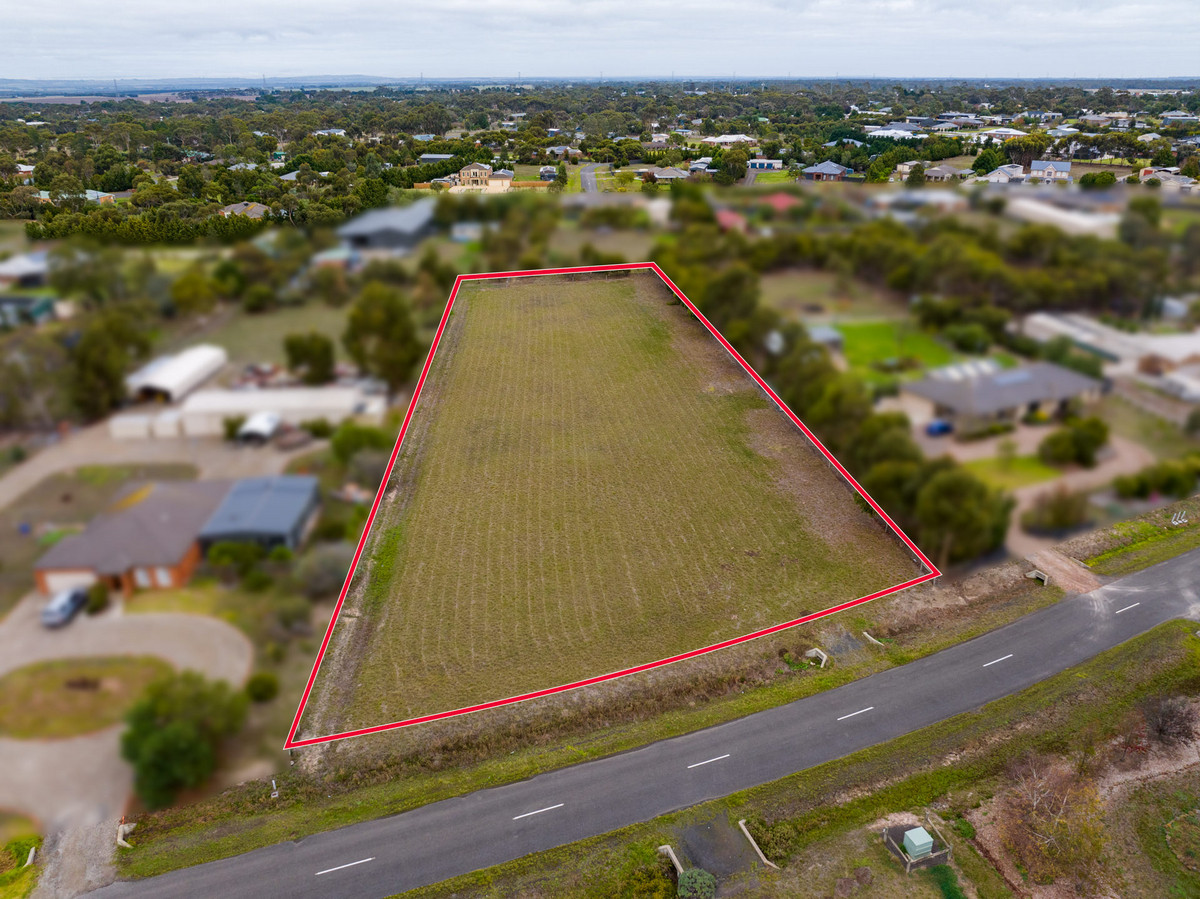71 Inverlochy Drive, BANNOCKBURN VIC 3331, Bannockburn - Thumbnail 4