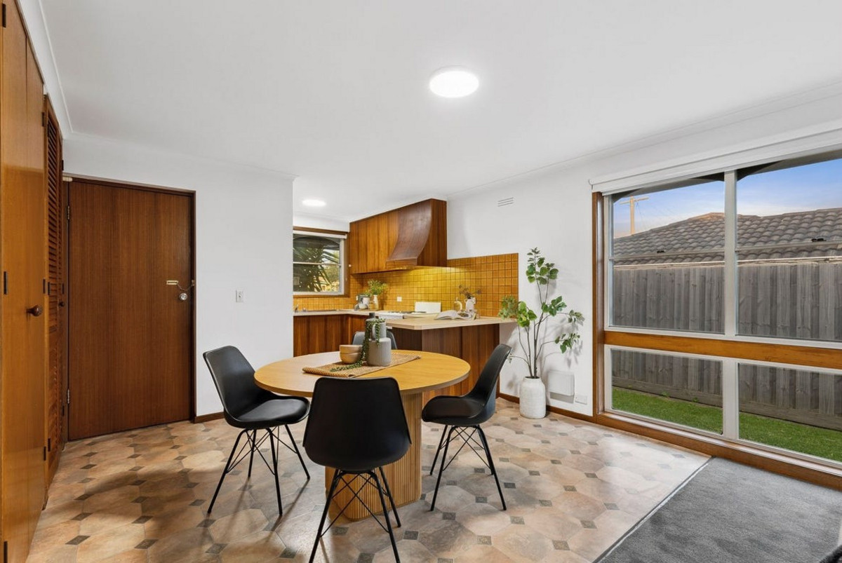 2 / 1 Reston Court, Highton VIC 3216, Highton - Thumbnail 3