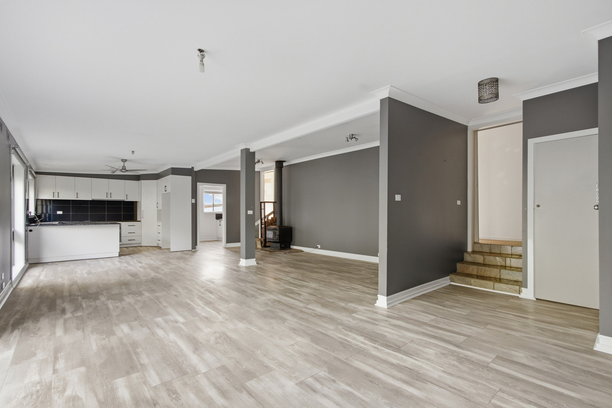 6 Smallburn Avenue, Newborough VIC 3825, Newborough - Thumbnail 2