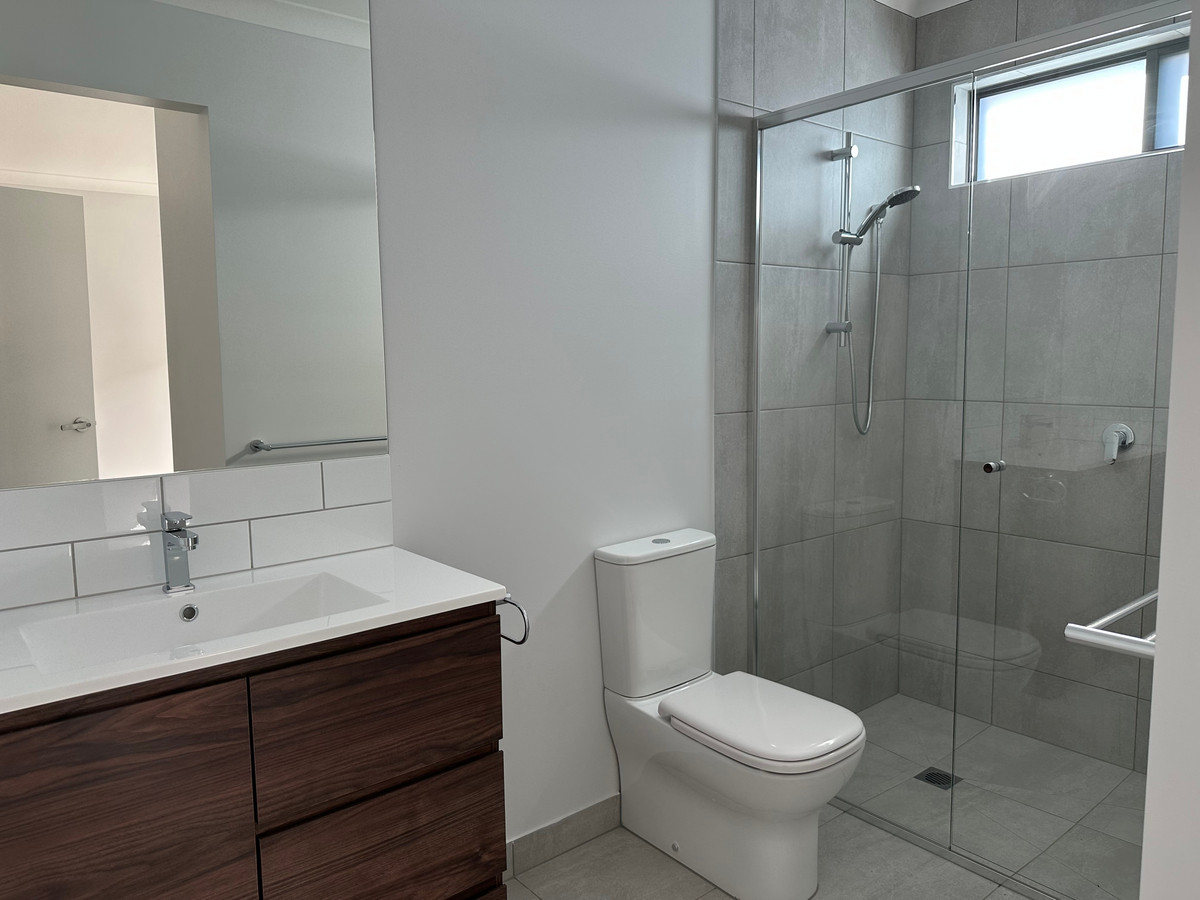 5 Hamilton Place, Mount Waverley, VIC, 3149, Shepparton - Thumbnail 4
