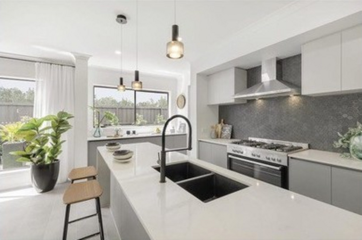 9 Lamplighter Way, Morwell VIC 3840, Morwell - Thumbnail 2