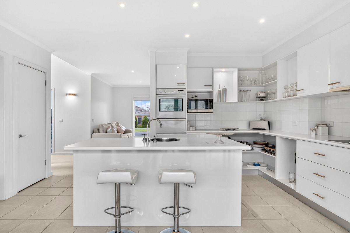 18 Ironbark Street, Waurn Ponds VIC 3216, Waurn Ponds - Thumbnail 7