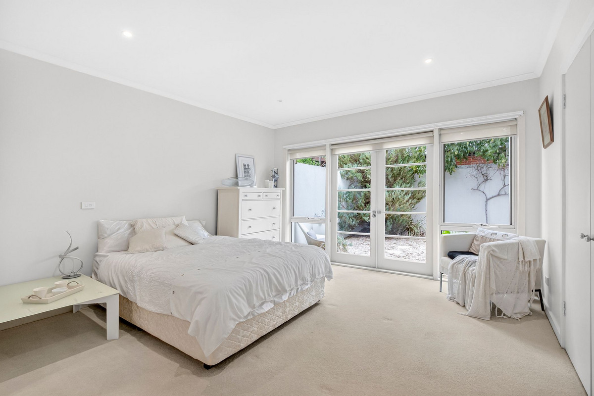 18 Ironbark Street, Waurn Ponds VIC 3216, Waurn Ponds - Thumbnail 8