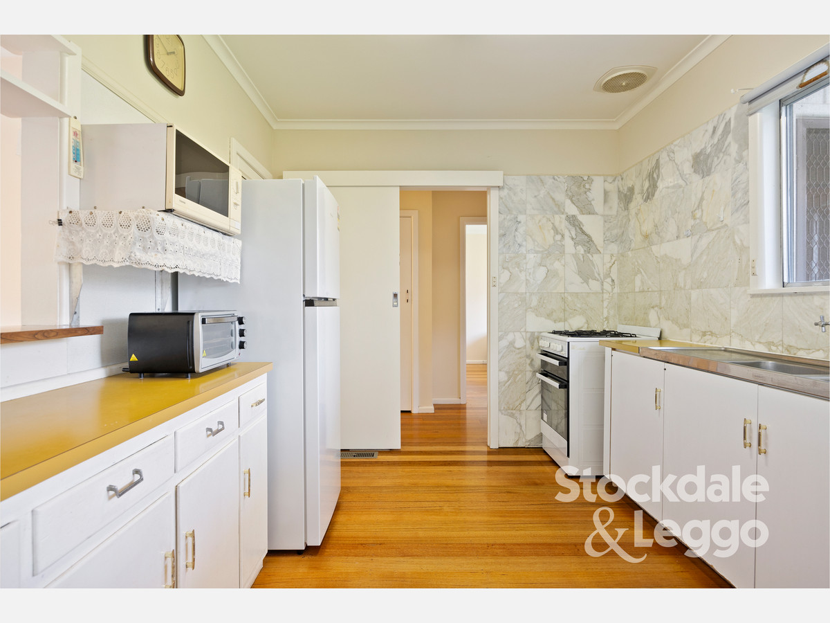 4 Darvall Street, Tootgarook VIC 3941, Tootgarook - Thumbnail 3