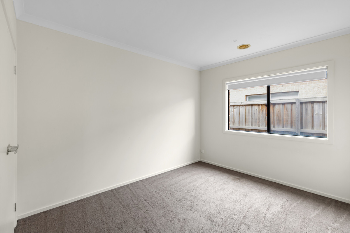 15 Meadows Drive, Officer VIC 3809, Officer - Thumbnail 6