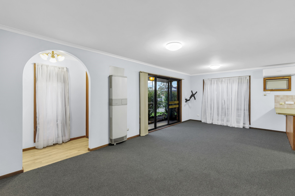 1 / 54 Main Street, Pakenham VIC 3810, Pakenham - Thumbnail 4