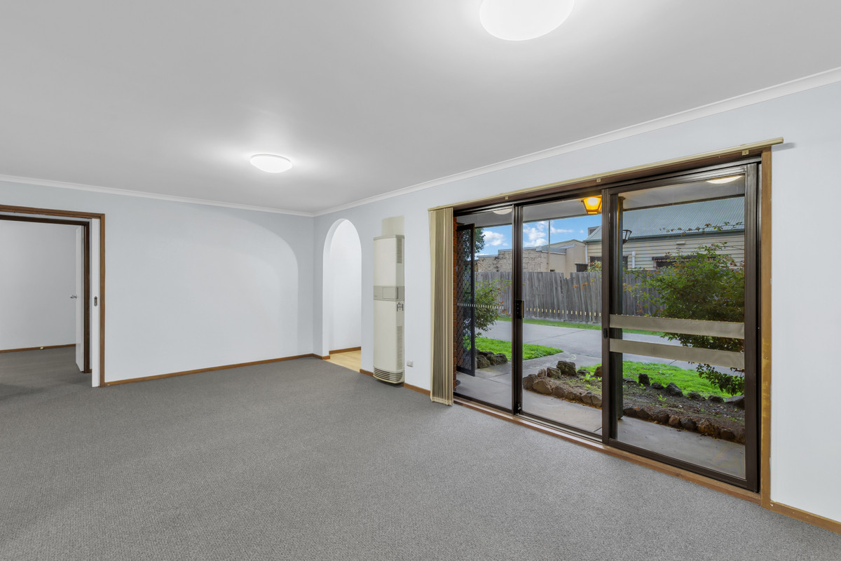 1 / 54 Main Street, Pakenham VIC 3810, Pakenham - Thumbnail 5
