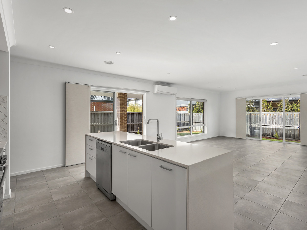 15 Half Moon Crescent, Indented Head VIC 3223, Indented Head - Thumbnail 3