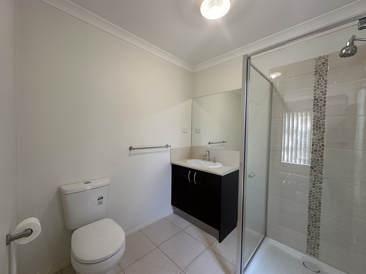 32 Burbidge Drive, BACCHUS MARSH VIC 3340, Bacchus Marsh - Thumbnail 8