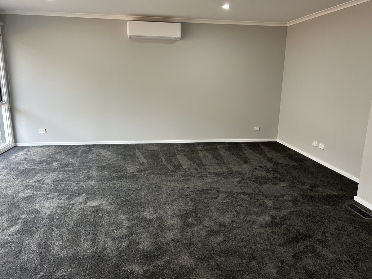 413 Tinworth Avenue, Mount Clear VIC 3350, Mount Clear - Thumbnail 5