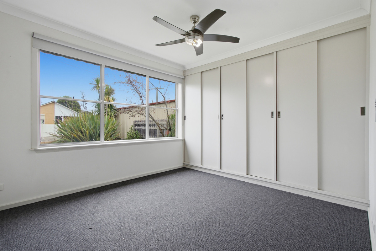 61 White Parade, Churchill VIC 3842, Churchill - Thumbnail 2
