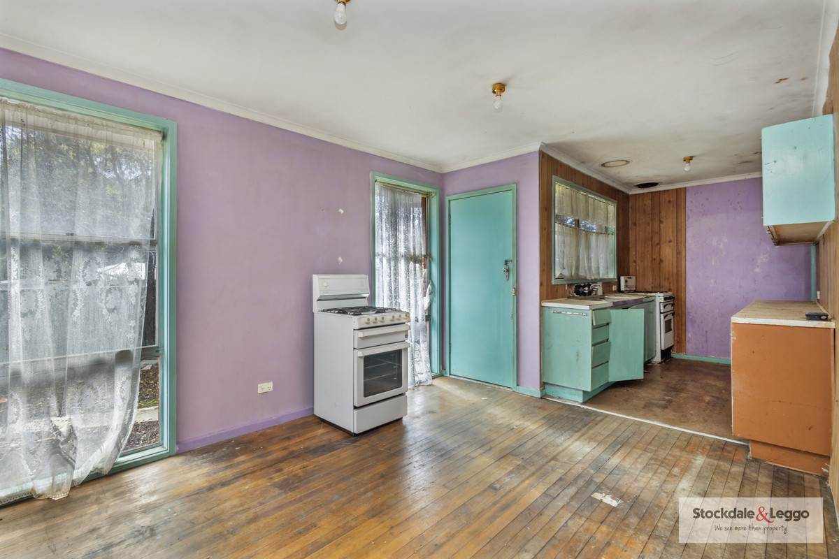 5 Truscott Avenue, California Gully VIC 3556, California Gully - Thumbnail 2