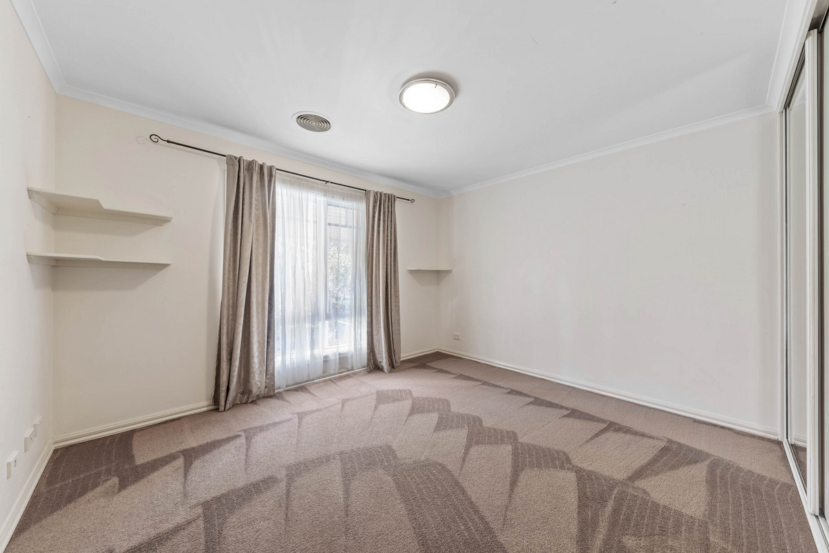 25 Canty Lane, Pakenham VIC 3810, Pakenham - Thumbnail 4