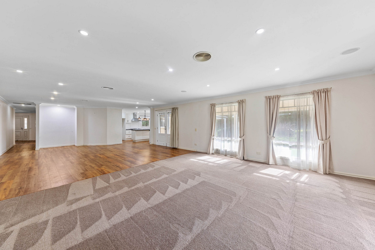 25 Canty Lane, Pakenham VIC 3810, Pakenham - Thumbnail 5
