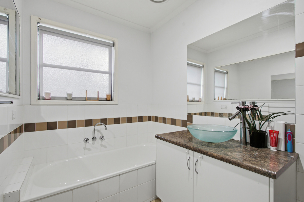 13 Willow Street, Churchill VIC 3842, Churchill - Thumbnail 3