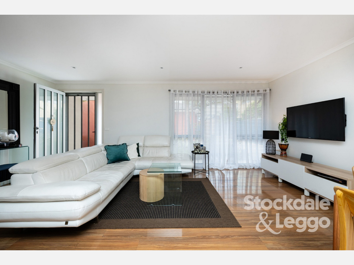 4 / 215 Dromana Parade, Safety Beach VIC 3936, Safety Beach - Thumbnail 2