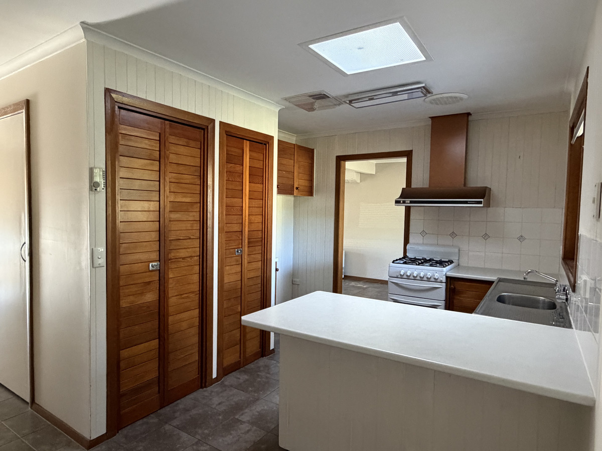 45 Wright Avenue, Shepparton VIC 3630, Shepparton - Thumbnail 2