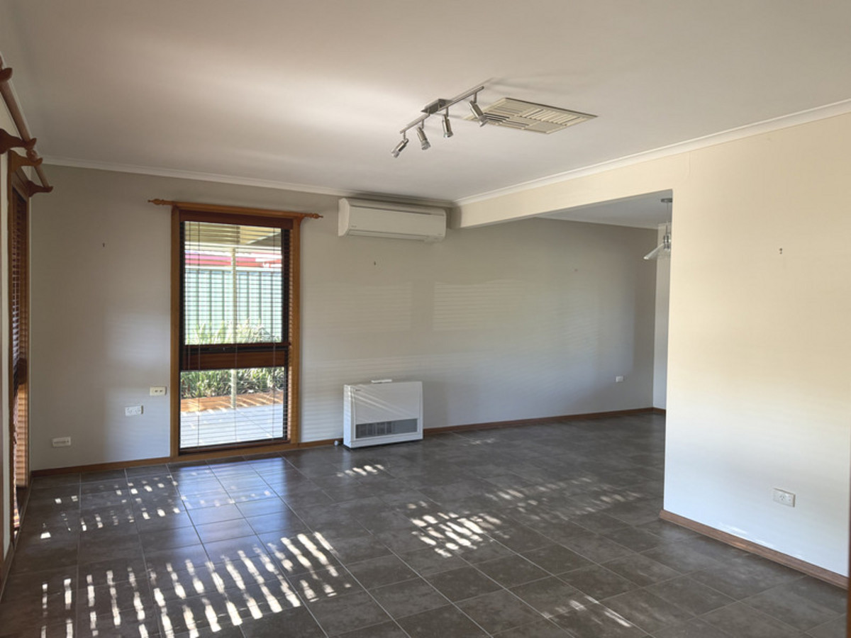 45 Wright Avenue, Shepparton VIC 3630, Shepparton - Thumbnail 3