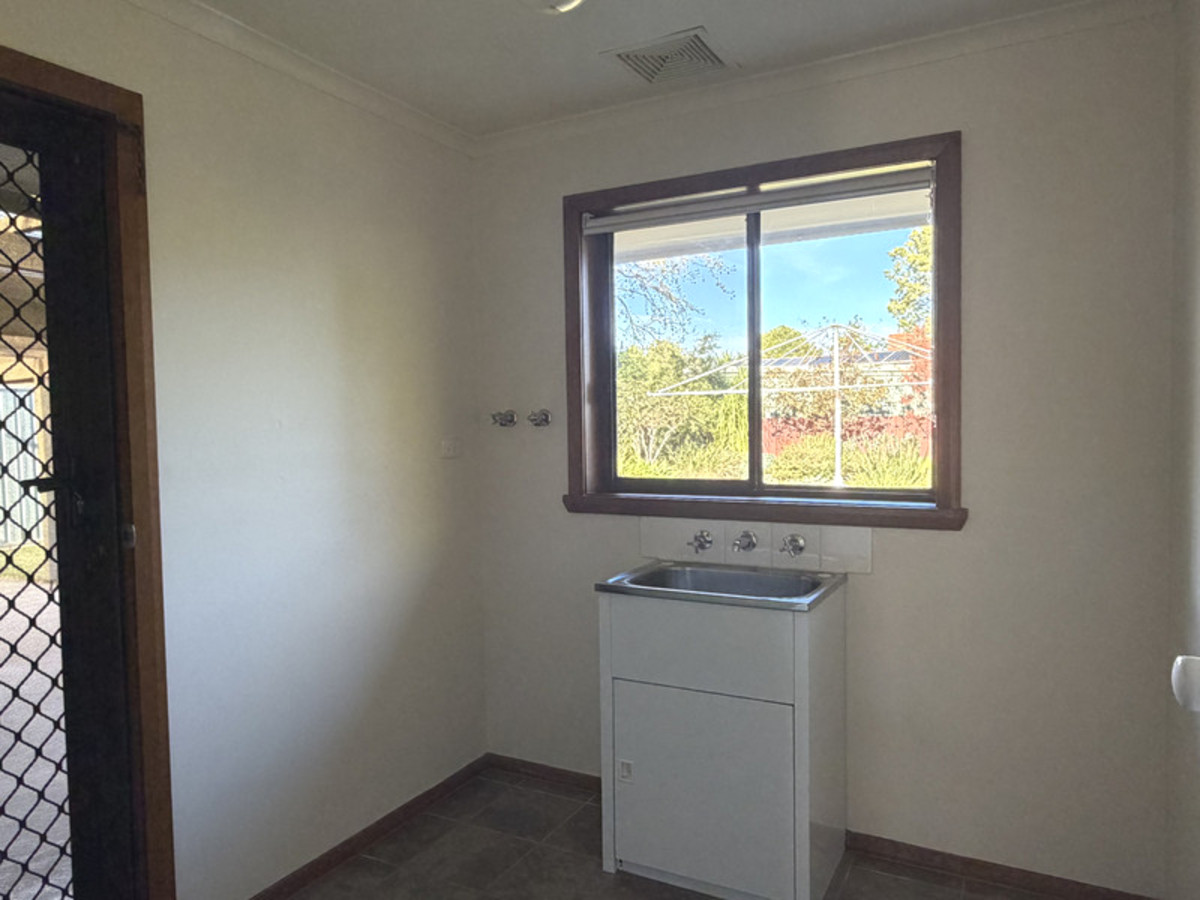 45 Wright Avenue, Shepparton VIC 3630, Shepparton - Thumbnail 8