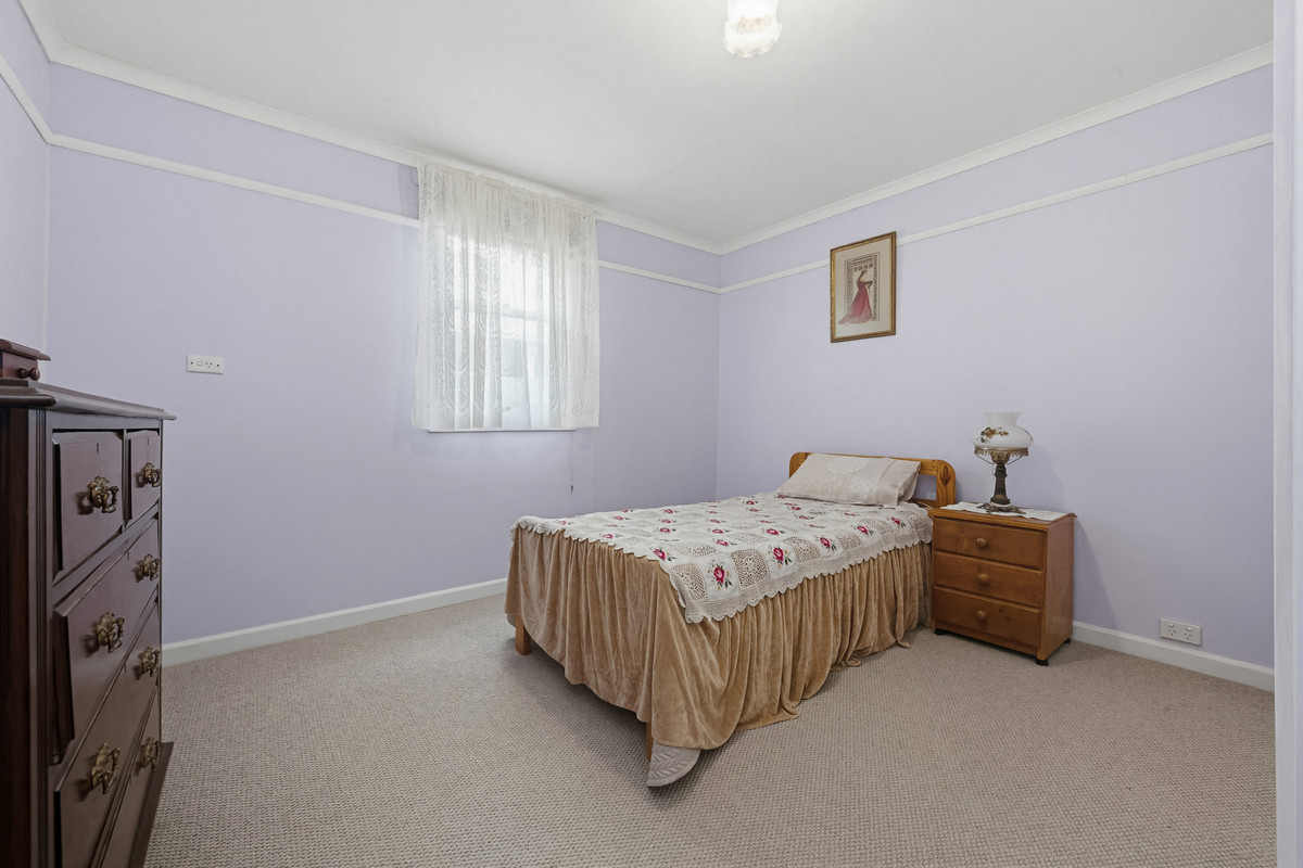 16 Reef Street, Wedderburn VIC 3518, Wedderburn - Thumbnail 3