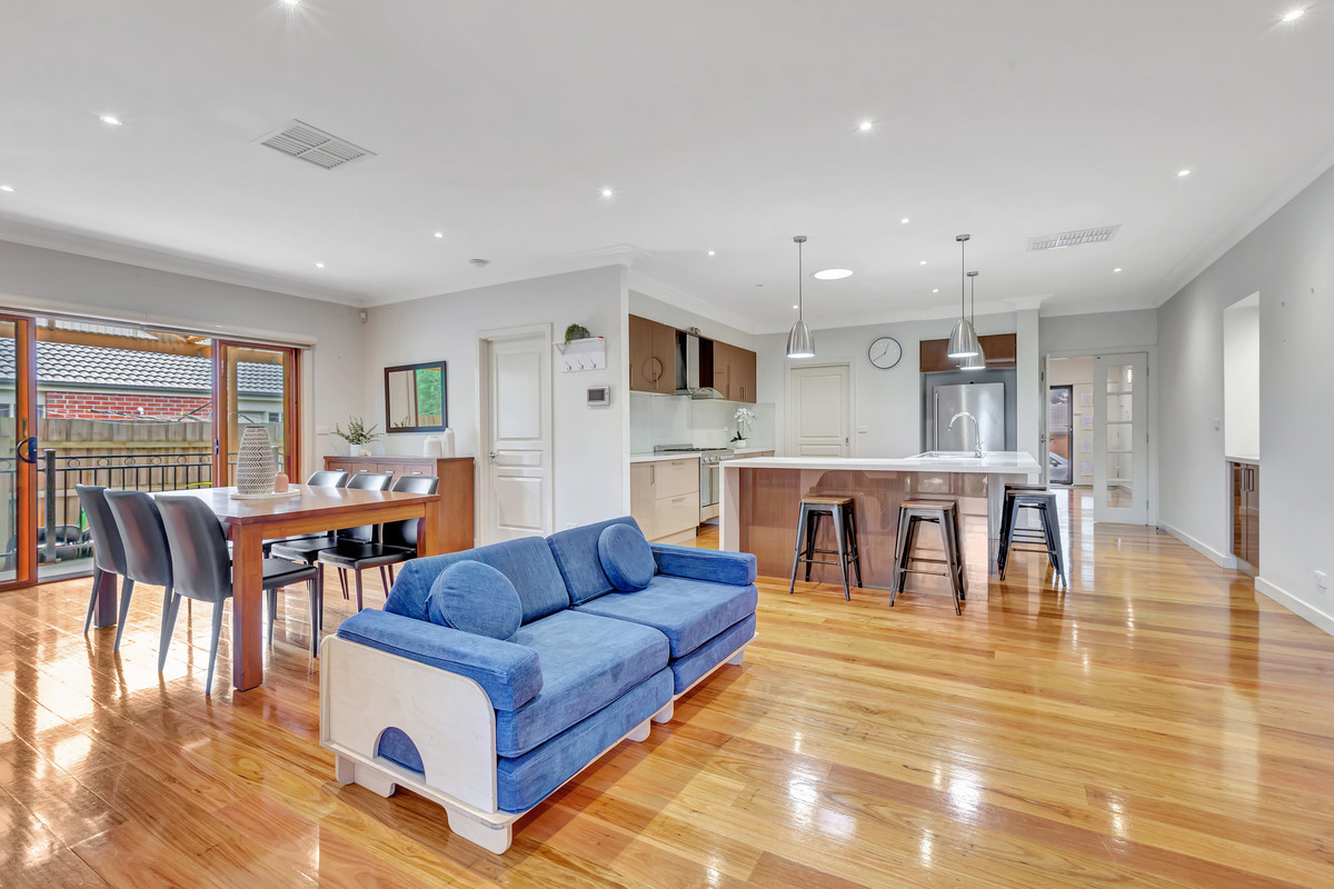 12 Swansea Court, Craigieburn VIC 3064, Craigieburn - Thumbnail 2