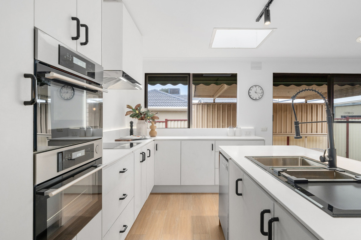 8 Shelbourne Court, Meadow Heights VIC 3048, Meadow Heights - Thumbnail 4