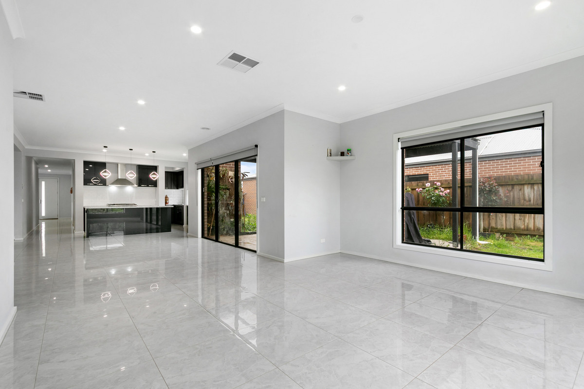 12 Parkview Boulevard, Morwell VIC 3840, Morwell - Thumbnail 6