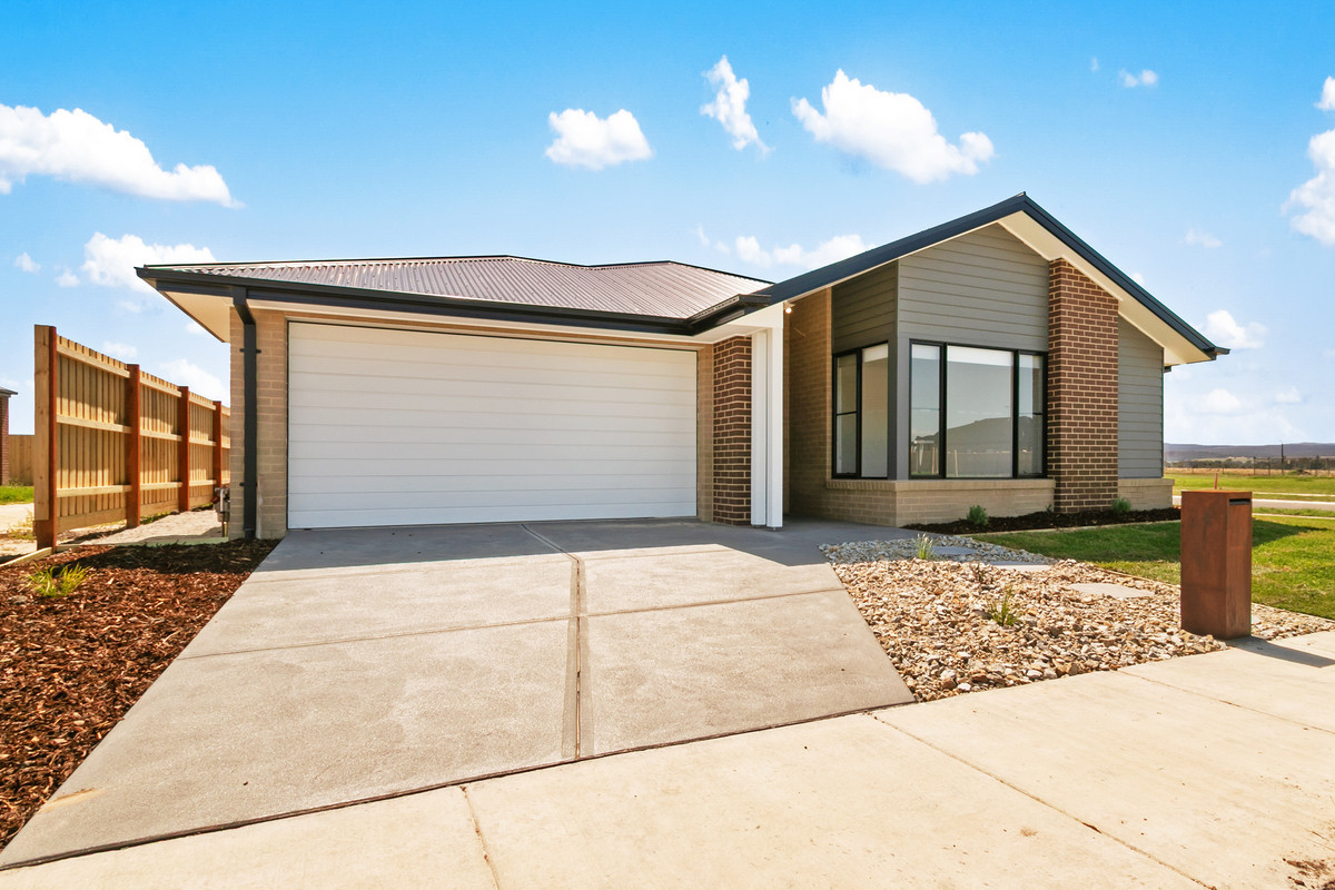 47 George Albert Drive, Traralgon VIC 3844, Traralgon - Thumbnail 2