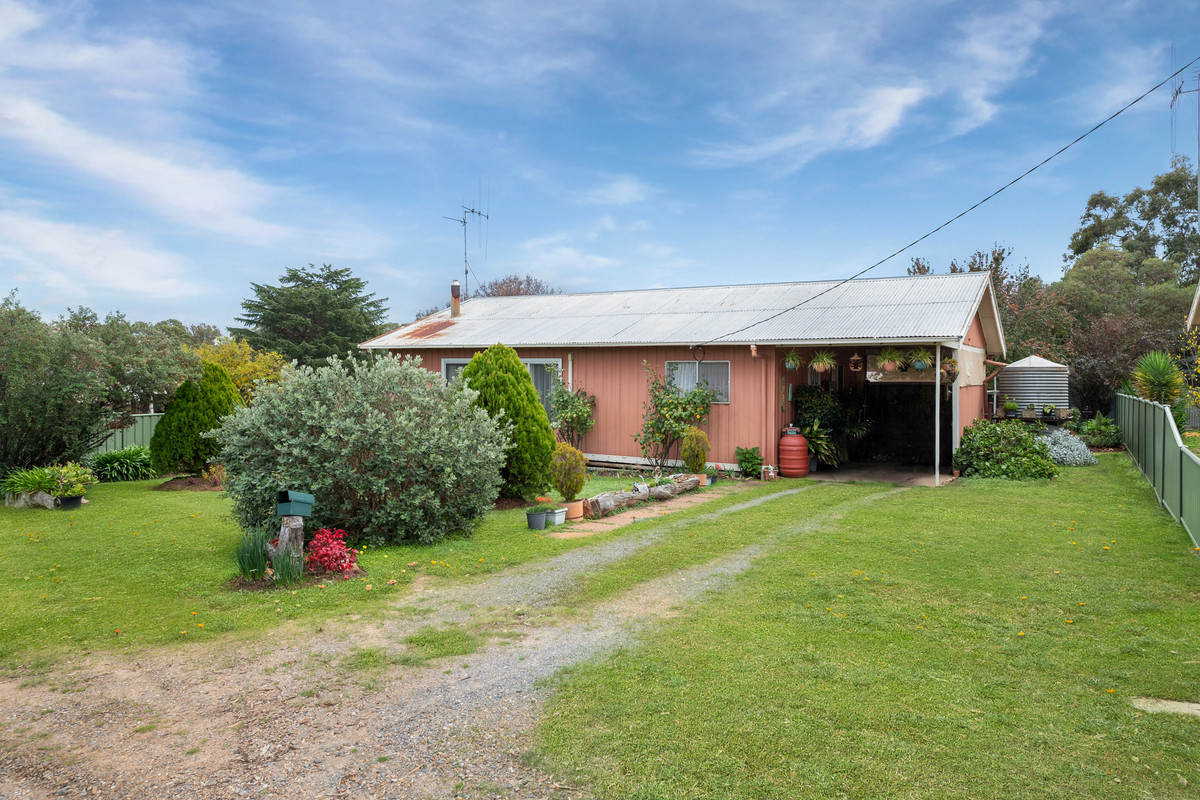 48 Chapel Street, Wedderburn VIC 3518, Wedderburn - Image 1