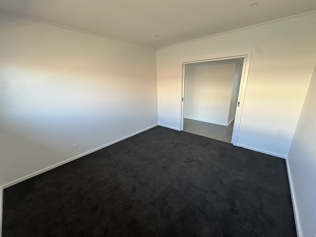 48 Santa Rosa Boulevard,, Shepparton VIC 3630, Shepparton - Thumbnail 4