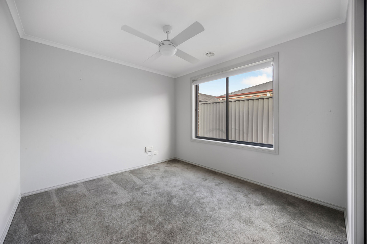 1 / 8 King George Way, Mitchell Park VIC 3355, Mitchell Park - Thumbnail 6