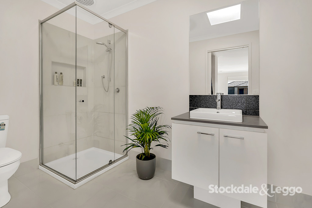 13 Muskwood Drive, Mickleham VIC, Mickleham - Thumbnail 3