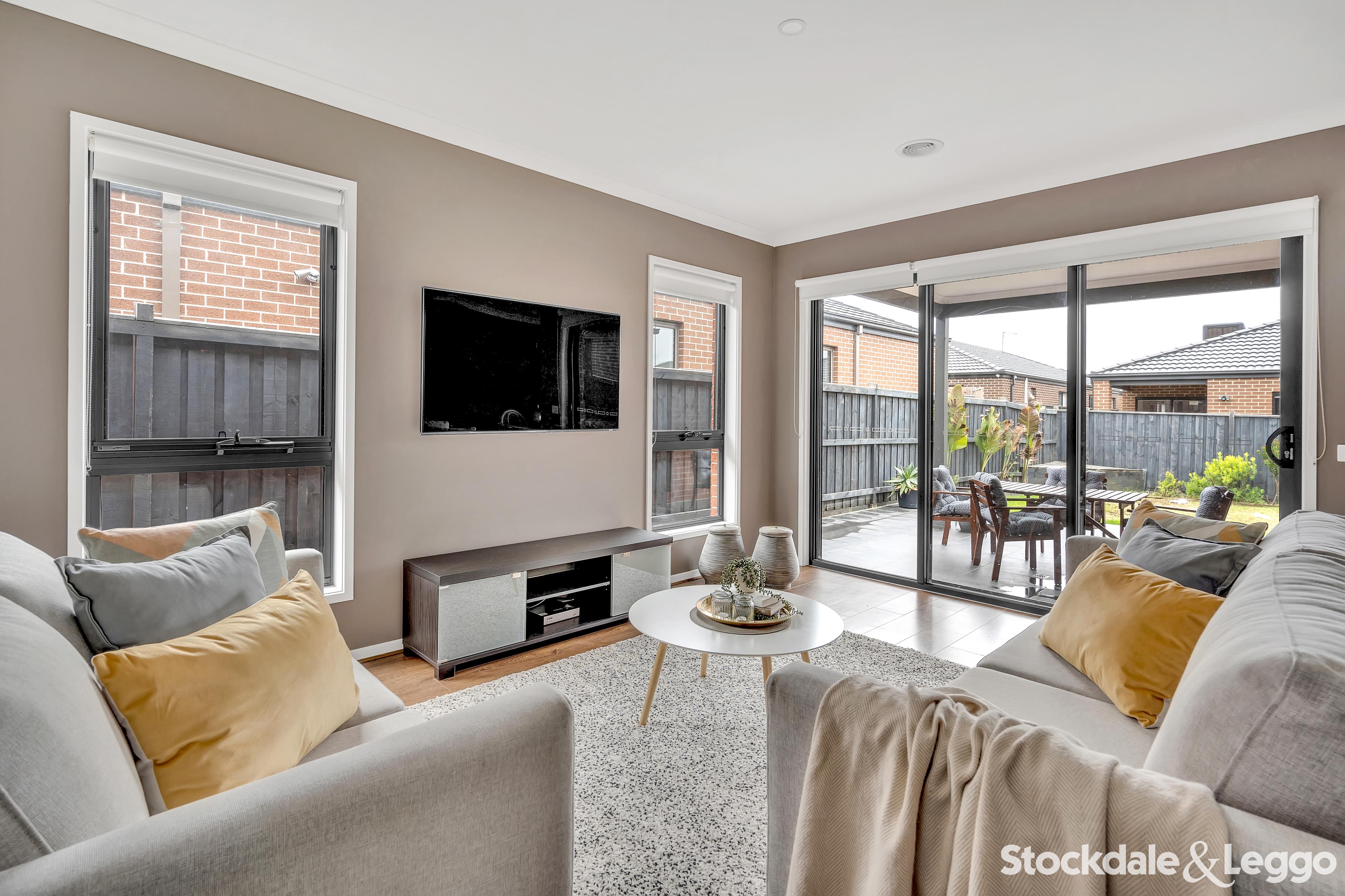 9 Calypso Drive, Mickleham VIC, Mickleham - Thumbnail 2