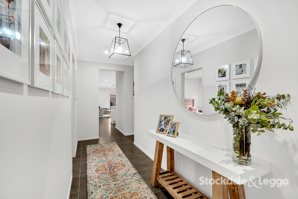 8 Lusco Street, Kalkallo VIC, Kalkallo - Thumbnail 5