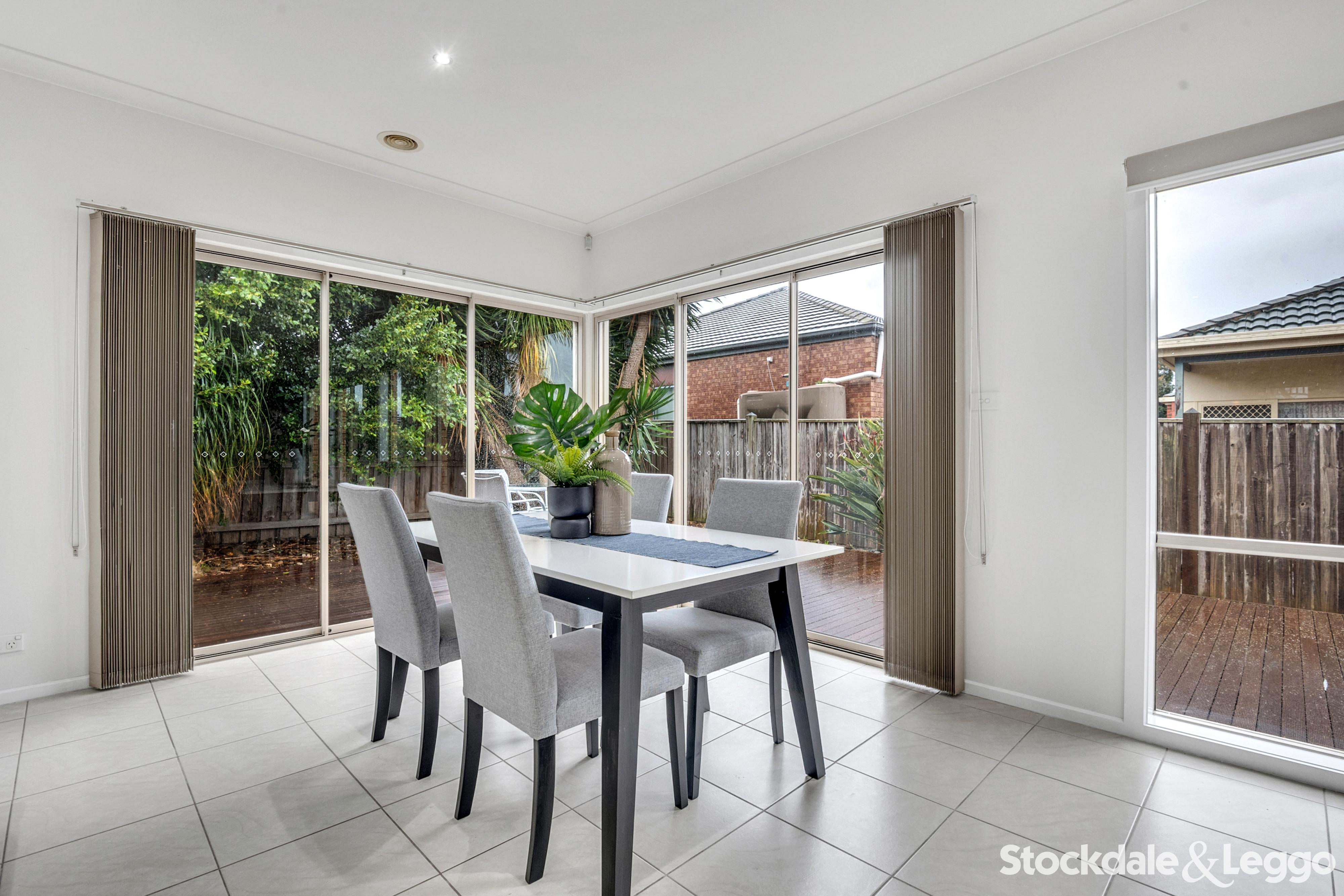 10 Ashville Place, Craigieburn VIC, Craigieburn - Thumbnail 4