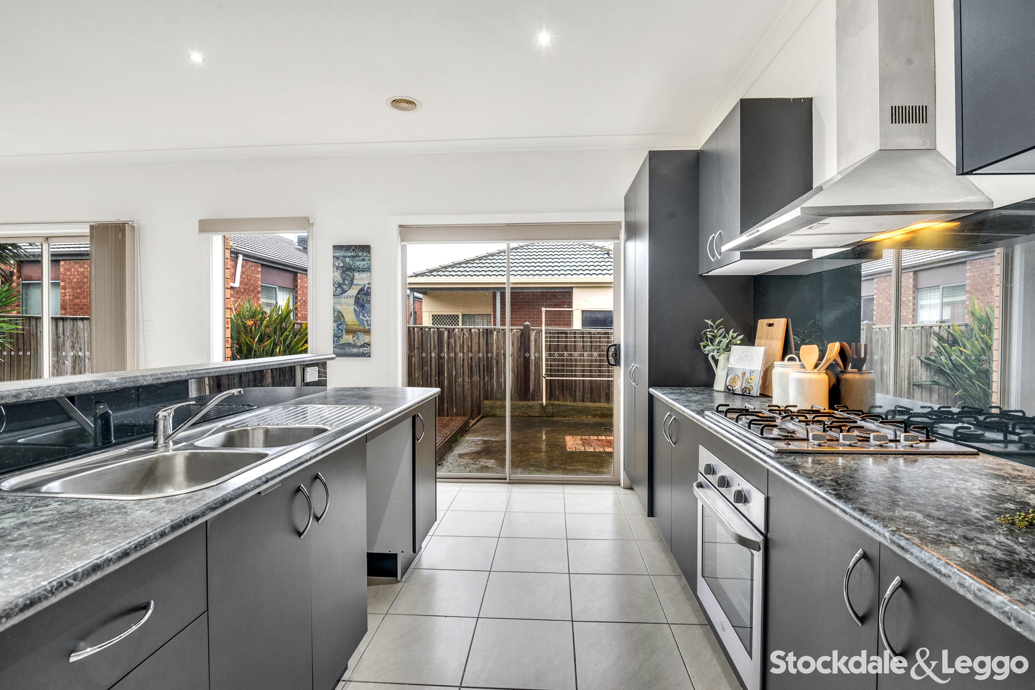 10 Ashville Place, Craigieburn VIC, Craigieburn - Thumbnail 7