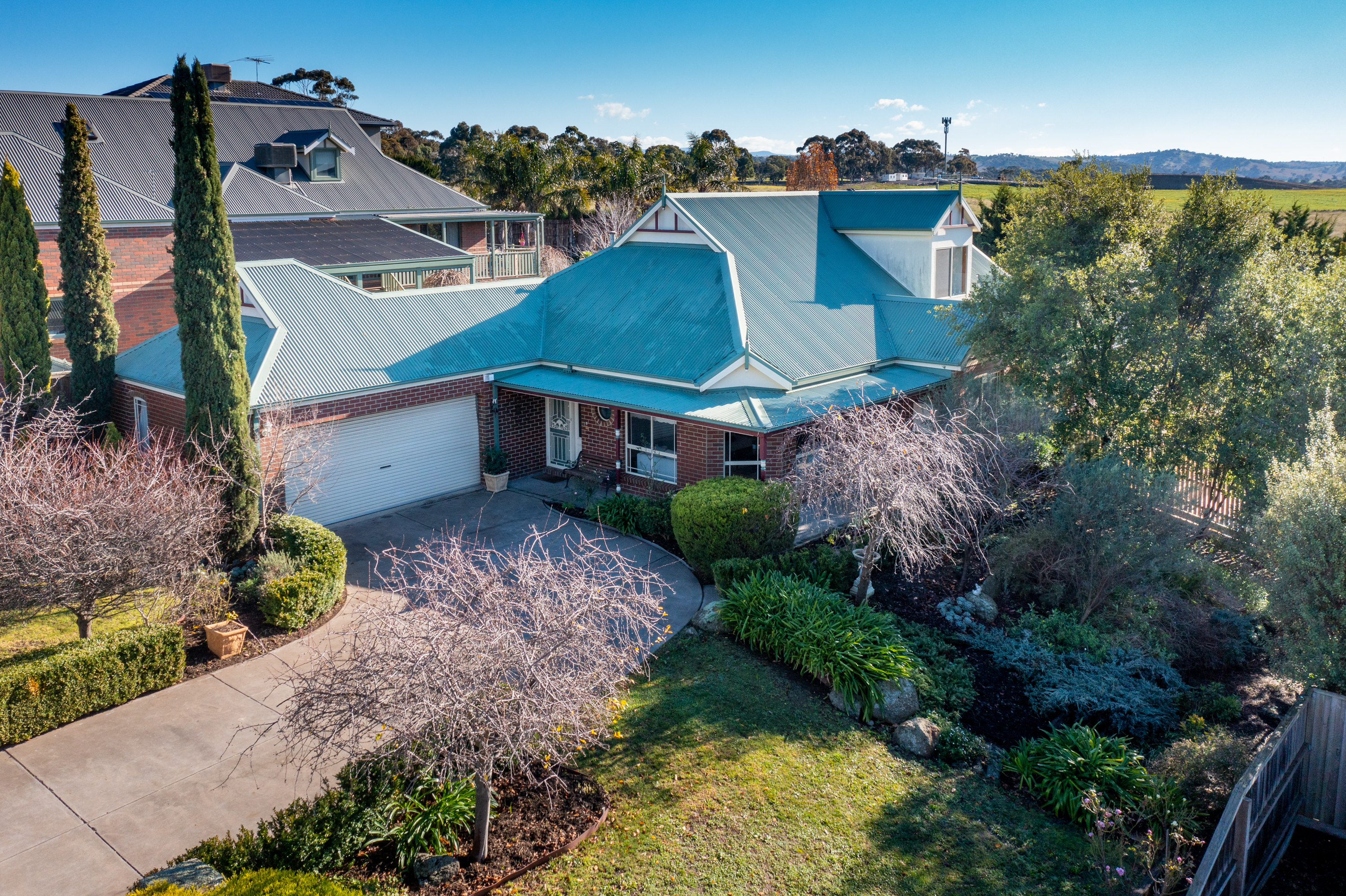 17 Hopbush Avenue, Sunbury VIC, Sunbury - Thumbnail 3